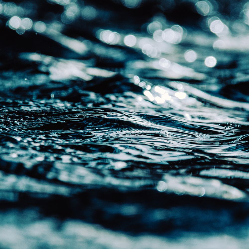 Por qué elegir un agua de baja mineralización puede mejorar tu salud